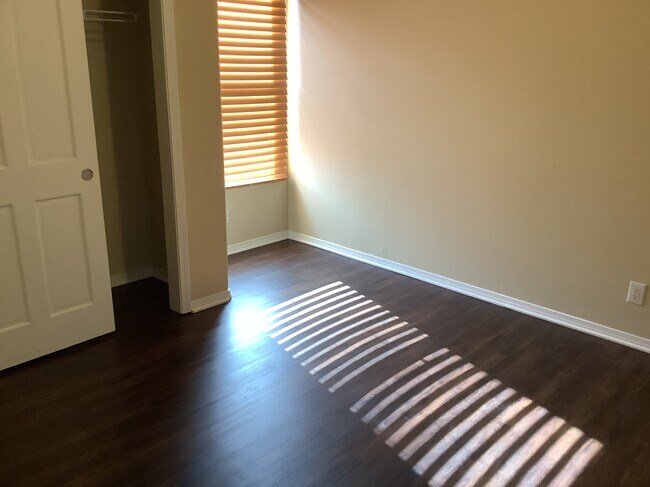 Building Photo - 3141 Zia St NE