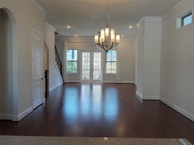 Building Photo - 3611 Somerset York Ln