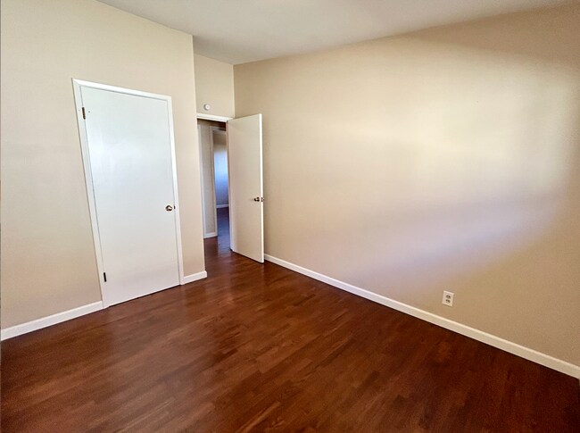 Building Photo - Upper Rainier Beach Home
