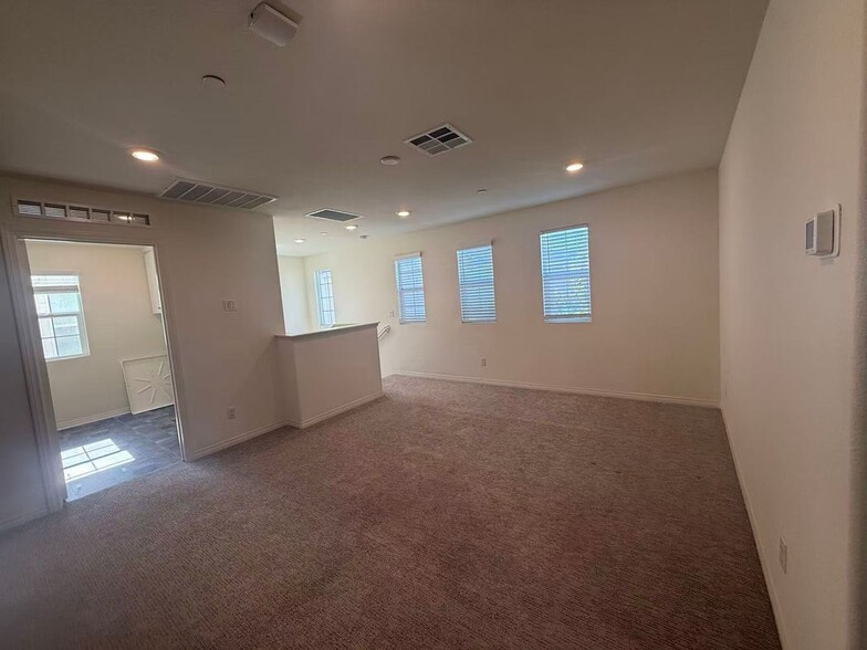 Building Photo - 16725 Stag's Leap Ln