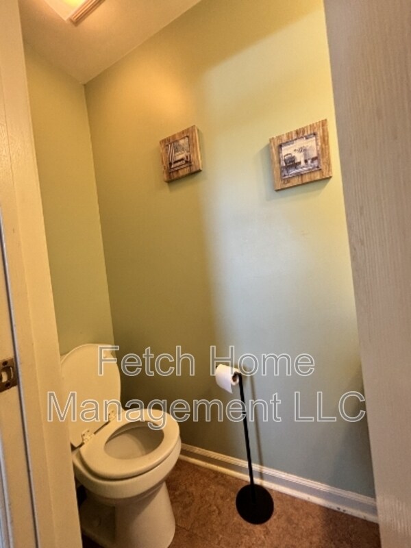 Building Photo - 143 Northwood Ct