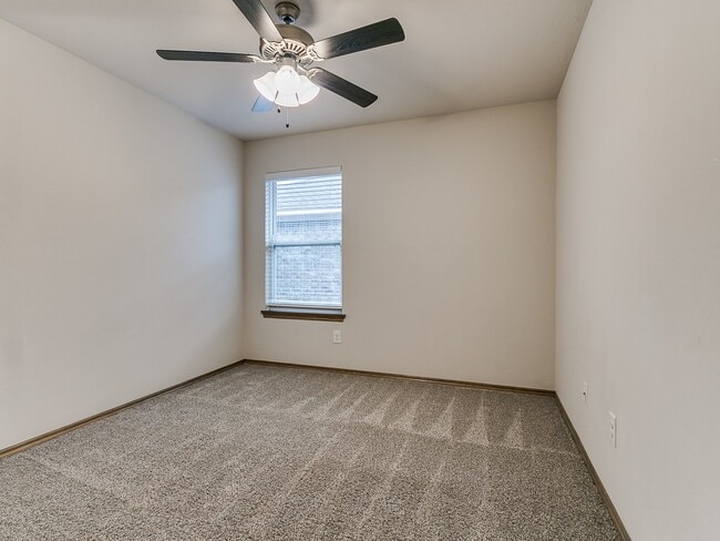 Building Photo - 3421 Pagoda Pead Dr