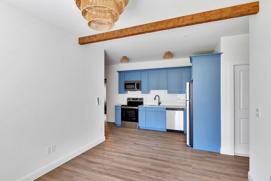 Building Photo - 36 Pawling Ave