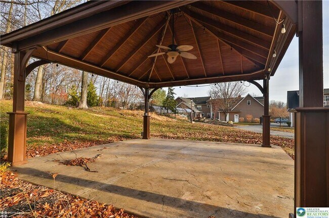 Building Photo - 284 Walker Rd