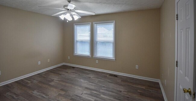 Building Photo - 3840 Browns Rd