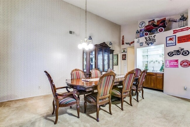 Building Photo - 9442 Willard St