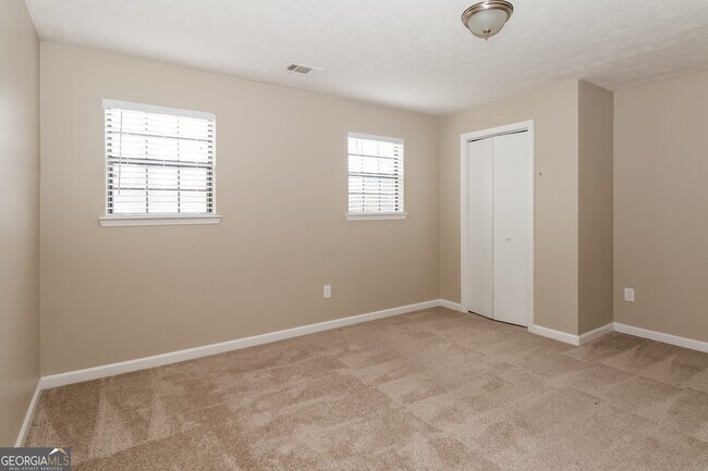 Building Photo - 10436 Irongate Ln
