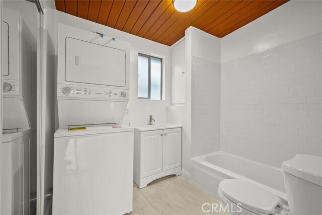 Building Photo - 2159 La Canada Crest Dr