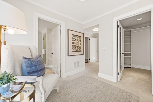 Building Photo - 105 Pepper Ave