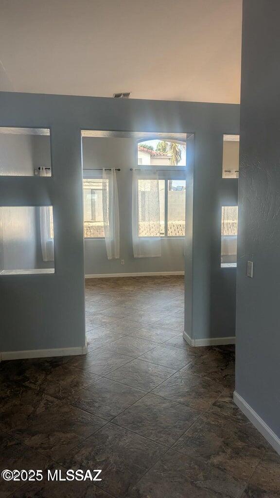Building Photo - 5554 W Carriage Dr