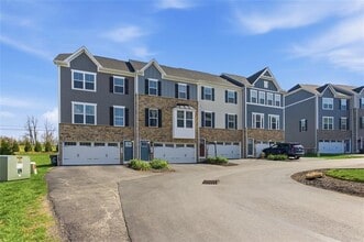 Building Photo - 7402 Chestnut Way