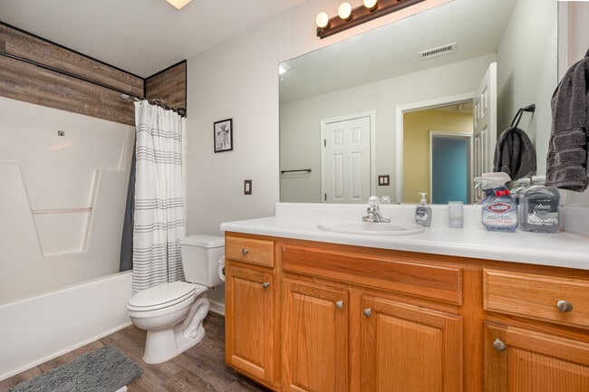 Building Photo - 3605 Cold Harbour Dr