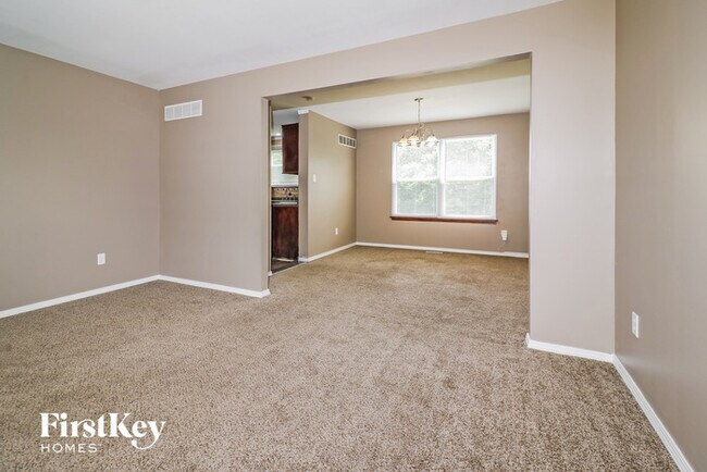 Building Photo - 14345 River Oaks Ct