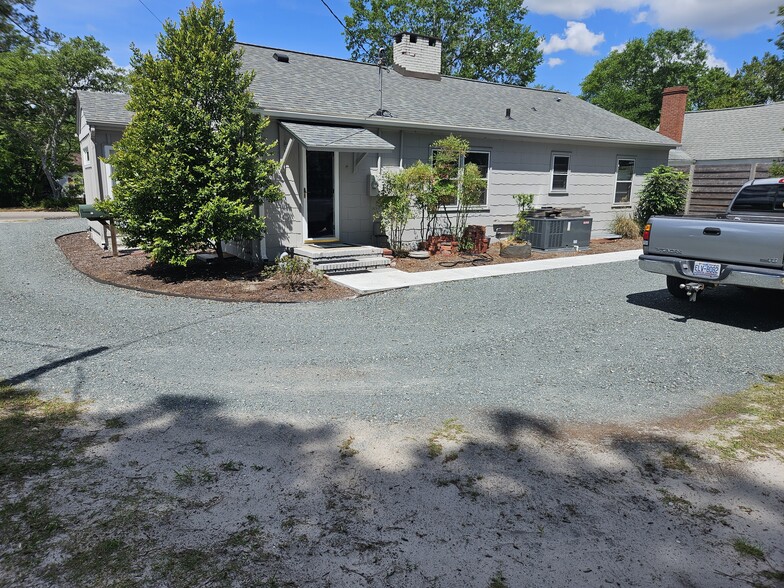 Private parking in back - 526 N 23rd St
