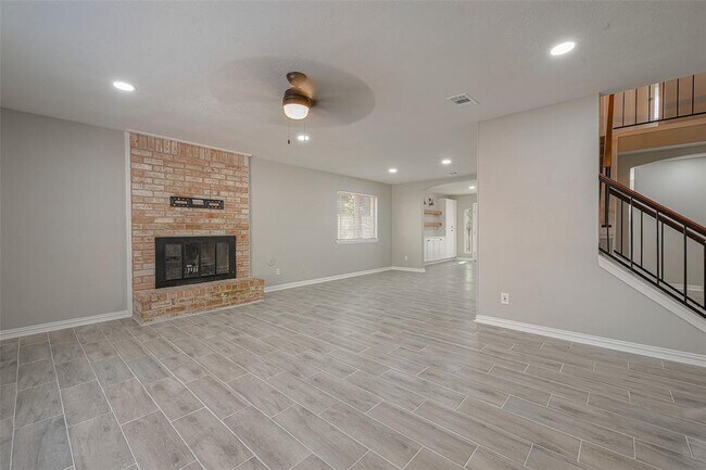 Building Photo - 6 N Waxberry Rd