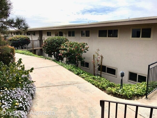 Building Photo - 1170 9th St