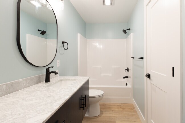 Building Photo - 5377 Remington Dr