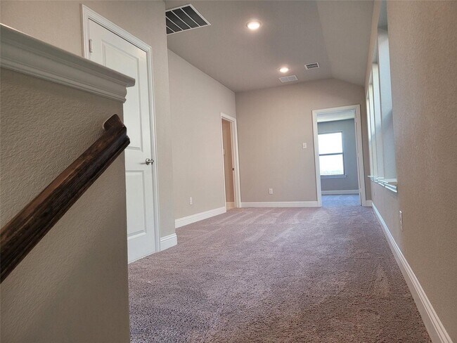 Building Photo - 124 Settlers Wy