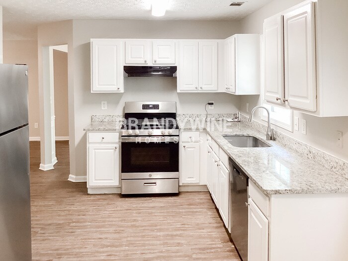 Building Photo - 3725 Patti Pkwy