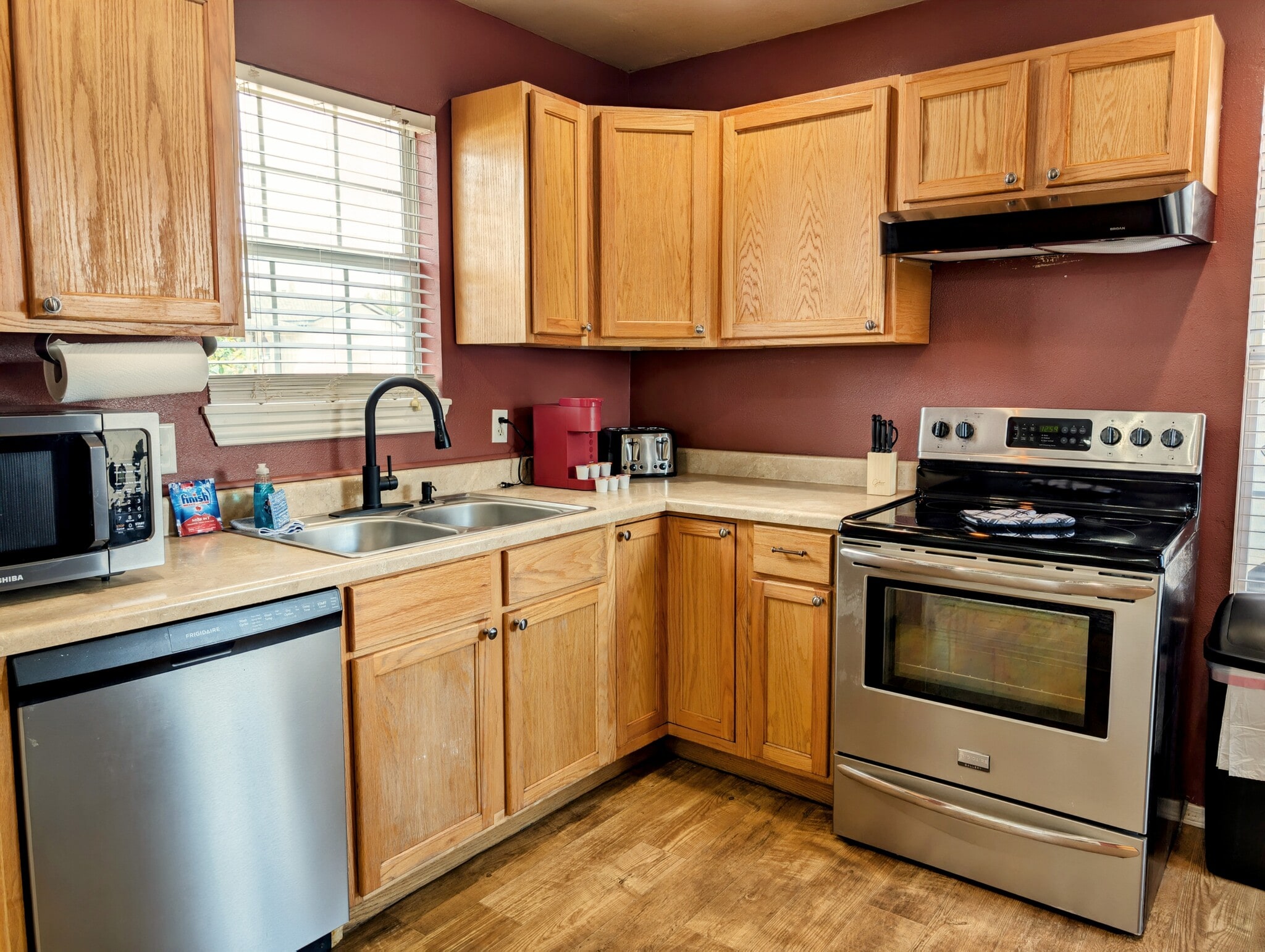 Building Photo - 109 State Ave