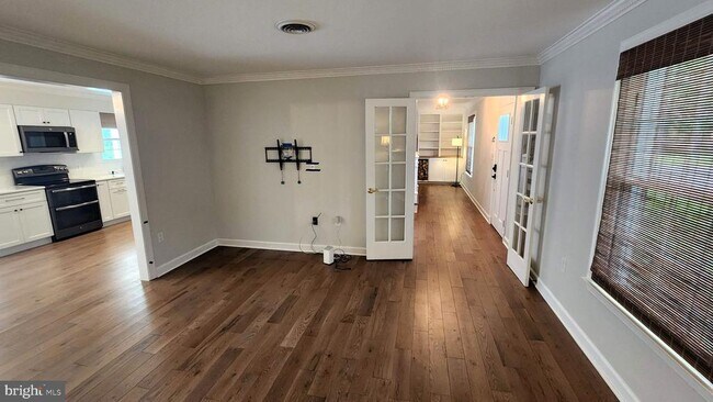 Building Photo - 3702 Blueberry Dr