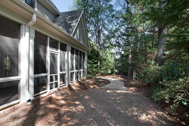 Building Photo - Stunning Governor's Club Chapel Hill home!