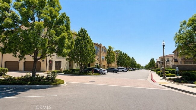 Building Photo - 130 Greenleaf Dr