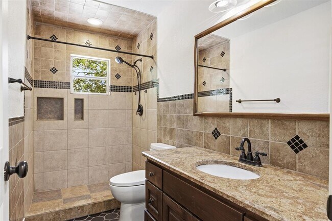 Building Photo - 6802 Villita Avenida