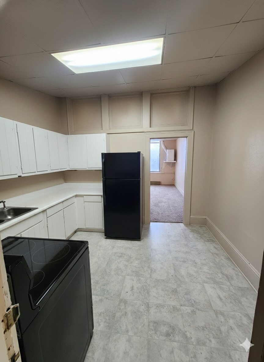 Building Photo - 321 N Main St