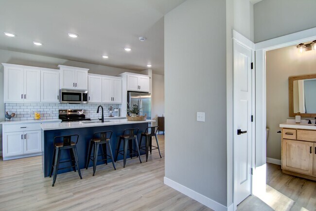 Building Photo - 2529 Otter Creek Trail