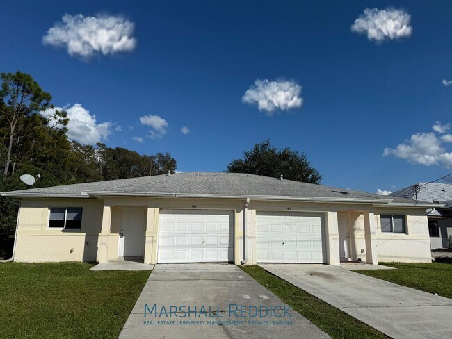 Primary Photo - Beautiful wood tile floors! 3 Bed 2 Bath 1...