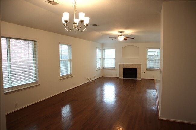 Building Photo - 19306 Wading River Dr