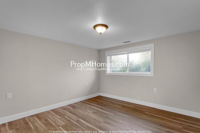 Building Photo - Stylish Updated Four Bedroom Home in Beaverton!
