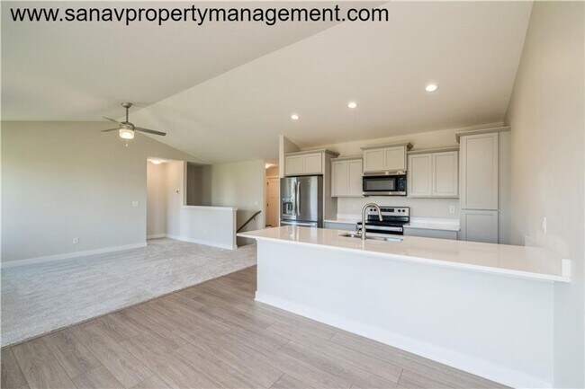 Building Photo - "Exquisite 3-Bedroom Oasis: A Prime Rental...