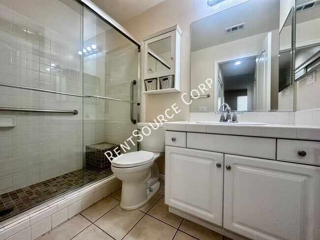 Building Photo - 16339 Mountain Ln