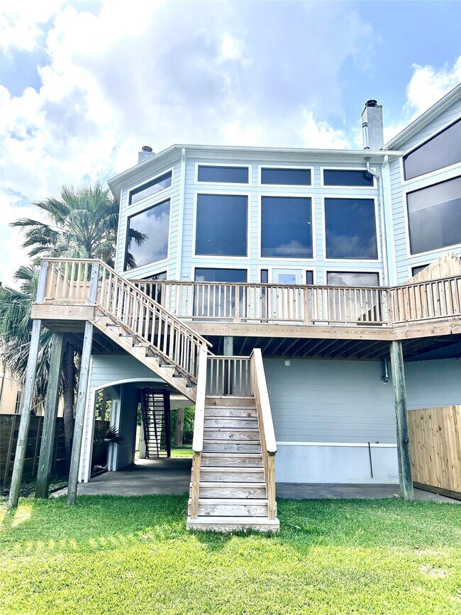 Building Photo - 807 Kipp Ave