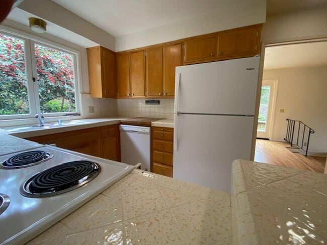 Building Photo - 3093 Hermitage Rd