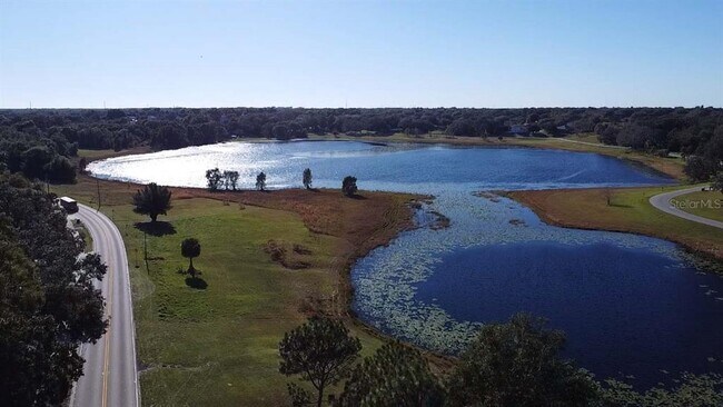 Building Photo - 2101 Good Homes Rd