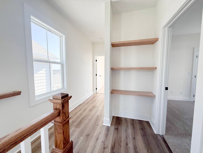 Building Photo - Luxury 3-Bedroom Townhome with Flex Room at Highbury + Summer Special