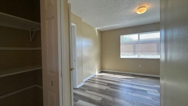 Building Photo - 112 Cory Ln