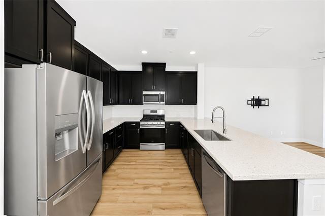 Building Photo - 7537 Reis Ln