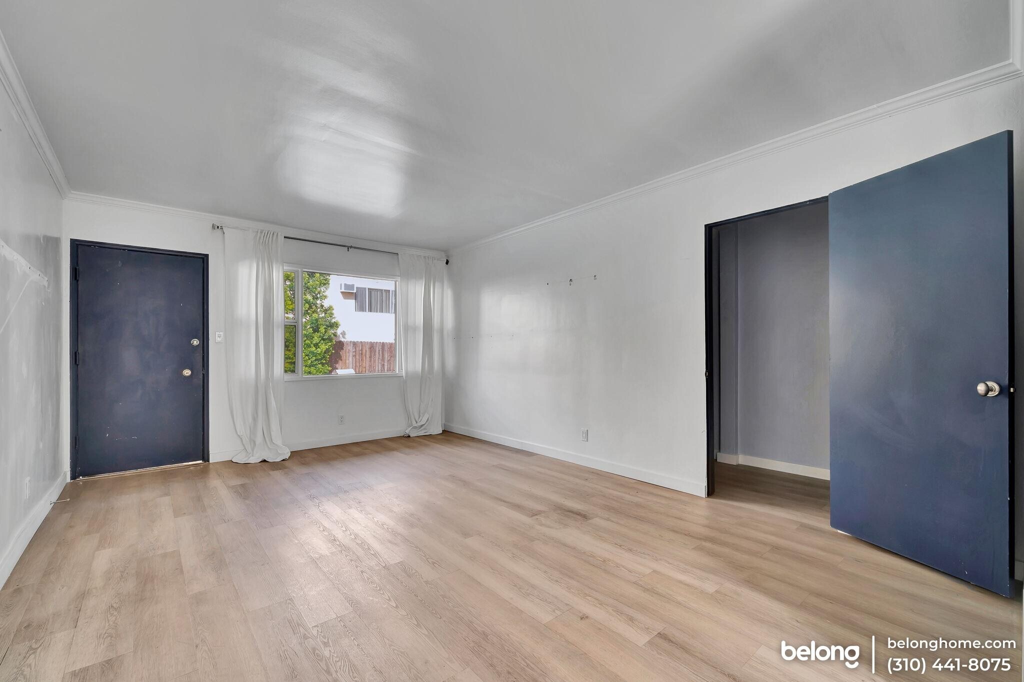 Building Photo - 1435 N Fairfax Ave