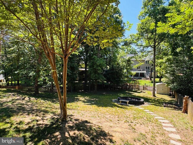 Building Photo - 5 Averil Ct