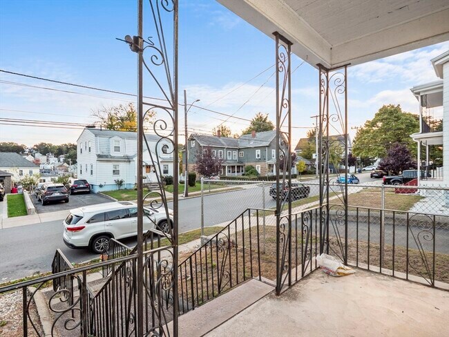 Building Photo - 151 E Mountain Ave