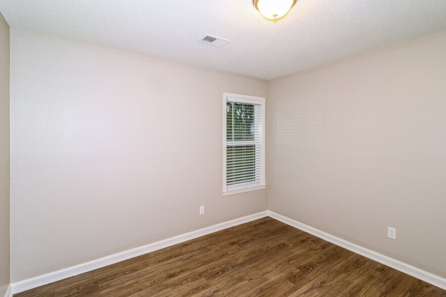 Building Photo - 3881 Cherry Hill Ln