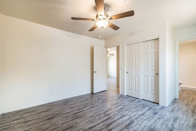 Building Photo - 615 S Santa Rita Ave