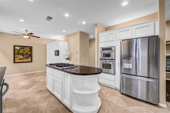 Building Photo - 27131 S Ridge Dr