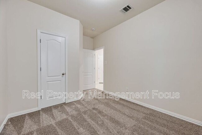 Building Photo - 5037 Diamond Peak Ct