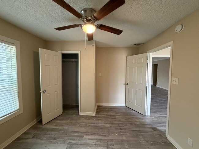 Building Photo - 4016 32nd St