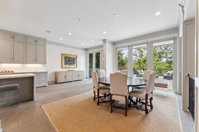 Building Photo - 7 Marilane St